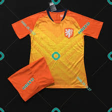 Đt hà lan đã có sự khởi đầu suôn sẻ ở euro 2020 khi giành được chiến thắng kịch tính trước ukraine. Ao Bong Ä'a Ä'á»™i Tuyá»ƒn Ha Lan 2020 Training 4 Mau Cam Ä'áº¹p Obito Sport Ao Bong Ä'a Cao Cáº¥p