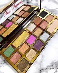 We supply discount name brand makeup, such as bobbi brown, urban decay, the balm, clinique, giorgio armani, maybelline, smashbox, mac, anna sui and anastasia beverly hills makeup at wholesale prices. Review Too Faced Chocolate Gold The Beauty Radar