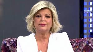 Terelu Campos entrevista en su vuelta al 'Deluxe' a su hija Alejandra Rubio y a una mítica colaboradora de 'Sálvame'