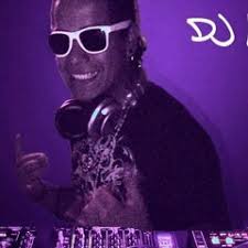 Stream DJ LLOYD music