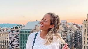 Scopri ricette, idee per la casa, consigli di stile e altre idee da provare. Ex Bachelor Kandidatin Lina Hat Schon Ein Hochzeitskleid Promiflash De