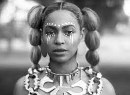 Beyonce Lemonade Maquillage Tribal Coiffure Cheveux Afro Maquillage Hippie