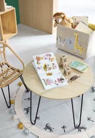 tapis rond en coton tresse imprime a pompons d100 maisons du monde table enfant idees deco chambre cocooning tapis rond