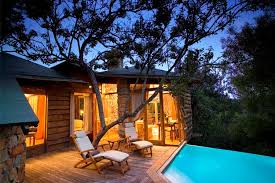 Hikers, golfers, runners, kayakers, and fishermen are known to be particularly fond of knysna in winter time. The Best Forest Treehouse Accommodation In The Cape