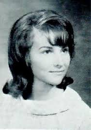 With sadness I report the loss of Judson sister from the class of 1960,  Ellen Downs Murchison. Ellen passed away