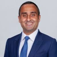 Sarah Shelden's Instagram, Twitter & Facebook