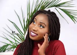 Lola Johnson's Instagram, Twitter & Facebook