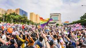 Si cette gay pride est si importante, c'est programmation et agenda de la gay pride de paris pour connaître l'ensemble de la programmation. Gaypride Pride