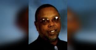 Robert Overby's Instagram, Twitter & Facebook