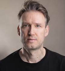 The Smoke-Filled Room (Short 2021)