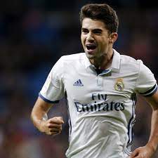 Zinedine zidane's fifa 20 card is as insanely good as you'd expect, and there's probably a zero percent chance we'll be able to afford it. Zinedine Zidane S Son Enzo Scores On Real Madrid Debut In Copa Del Rey Real Madrid The Guardian