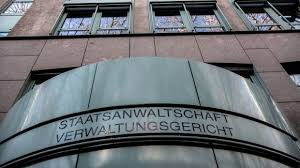 Insgesamt 54 mal hat karsten giffey im jahr 2016 während seiner arbeitszeit unerlaubt vorträge und seminare gehalten. Darum Ist Das Urteil Gegen Karsten Giffey Offentlich