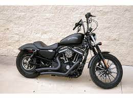 It has a beastly look that is classic at the same time as it is modern. Harley Davidson Sportster Iron 883 2012 Google Zoeken Harley Davidson Iron 883 Motorcycle Harley Harley Davidson Motorcycles