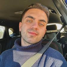 Marc Muñoz (@marc_m_g_)