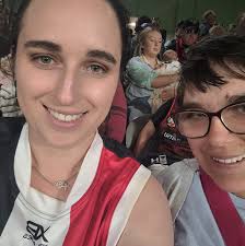 How to plan a baby shower with gift bags and diaper raffles for cloth  diapers?