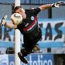 Knockearon al ex arquero de boca juniors, el loco migliore!!! Pablo Migliore Migliorepablo Twitter