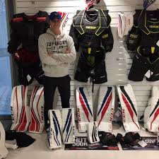 Emil larmi, a goalie with the penguins organization, has gone back to finland. Emil Larmi On Twitter Toissa Kera Ukkopekkaluukko