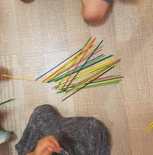 Jocuri copii de 3 ani, 4 ani si 5 ani, cand afara ploua si trebuie sa va jucati in casa. Jocuri È™i ActivitÄƒÈ›i Pentru Copii De 4 7 Ani È™i Virozele Noastre Interminabile De SÄƒrbÄƒtori Printesa Urbana Blog Cald De Familie