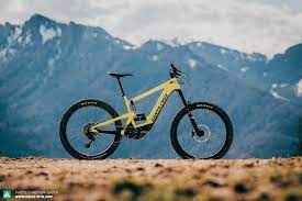 We did not find results for: Santa Cruz Heckler 2020 Im Test Wie Schlagt Sich Das Erste E Mtb Der Kalifornier E Mountainbike Magazine