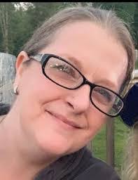 Amanda Lapage's Instagram, Twitter & Facebook