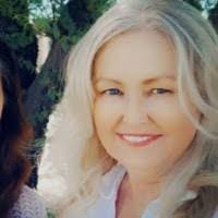 Denise Stiles's Instagram, Twitter & Facebook