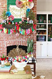 Using cording, yarn or string, you'll find wall hangings, plant holders and dream catchers. 40 Boho Christmas Decor Ideas To Create Your Special Happy Place Hike N Dip