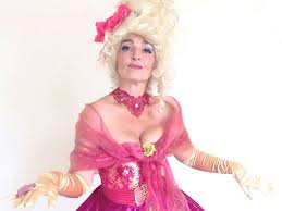 The Living Doll | Roaming Opera Singer Brighton, East Sussex | Alive Network