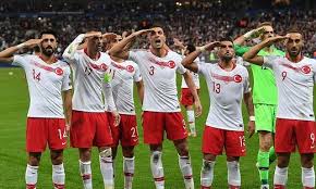 Hier gibt es die rangliste der besten torschützen des teams türkei: Nach Militar Posting St Pauli Stellt Turkischen Spieler Frei Kleinezeitung At