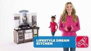 Lifestyle dream kitchen by step2 features an upscale design and is one of our most popular realistic play kitchens. Step2 Lifestyle Dream Kitchen Youtube