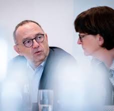 Definition, rechtschreibung, synonyme und grammatik von 'kanzlerkandidat' auf duden online nachschlagen. Spd Ohne Kanzlerkandidat Walter Borjans Rat Dazu Welt