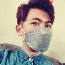 记着这个auntie(霸王饭mount auntin)，超级没礼貌的，我儿子一个星期几乎吃三天这里的鸡蛋白饭，每次都是一样的价钱rm 3.80  ，今天忽然间这个auntie收我rm 4.40  ,我只是随口说起价了吗？这个auntie竟然回我都是这样的价钱啊~吃不起就不要吃，霸王饭这个名字没放错，里面 ...