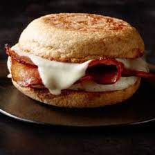 210 calories, nutrition grade (b), problematic . Reduced Fat Turkey Bacon Cage Free Egg White Breakfast Sandwich Starbucks Coffee