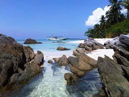 Maybe you would like to learn more about one of these? Pantai Pantai Ini Punya Istana Bawah Laut Yang Memukau