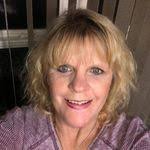 Cindy Rine's Instagram, Twitter & Facebook