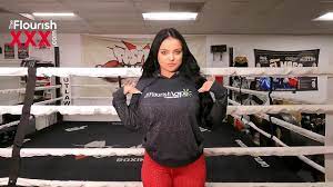 Payton Preslee has her way with a hot aussie big cock - XNXX.COM