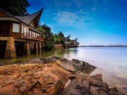 View, prospect, scene, vista refer to a landscape or perspective. Batam View Beach Resort Insel Batam Indonesien Preise 2020 Agoda