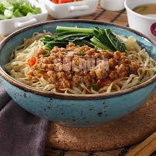 'claypot tofu') is a chinese indonesian tofu dish traditionally cooked and served in claypot.1 sapo tahu may be served as a vegetarian dish, or with chicken, seafood (especially shrimp), minced beef or pork. Yuk Cobain 10 Menu Yang Paling Enak Di Restoran Solaria
