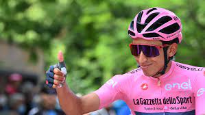 Colombia's egan bernal won the tour de france in 2019 and the giro d'italia this year but a back injury is putting his tokyo 2020 games hopes at risk. Giro De Italia 2021 Egan Bernal Me Siento Absolutamente Bien Estoy Feliz Con La Subida Que Hice Marca Claro Colombia