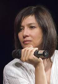 Aktorka regularnie informuje swoich fanów o istotnych wydarzeniach z życia. Grazyna Wolszczak Wikipedia