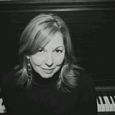 Brenda Senderoff (@BrendaSenderoff)