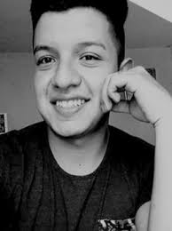 NoticiasLocales #Xela El jóven asesinado antenoche de nombre Daniel de  Jesús Mazariegos Cruz, de 27 años y originario de Quetzaltenango, más de 14  casquillos de arma de fuego se encontraban antenoche en