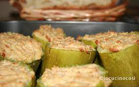 E poi sono leggere queste gustose zucchine ripiene al forno, niente fritture! Zucchine Ripiene Di Tonno E Patate