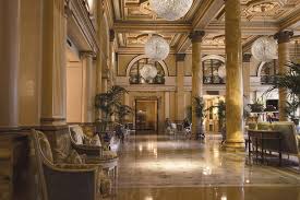 Get it as soon as fri, jun 25. 5 Crystal Chandeliers Best Suited To Illuminate A Hotel Lobby Marchetti Illuminazione