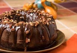 Gateau Aux Bananes Et Au Chocolat Glace Au Chocolat In 2020 Tunnel Of Fudge Cake Rum Cake Chocolate Pecan