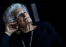 Liliana Segre querela Elena Basile