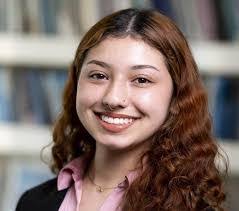 Kendra Rey's Instagram, Twitter & Facebook