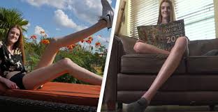 Maci currin was born in 2003 ( age 17 years; World S Longest Legs Belong To Texas Teen Maci Currin Real Talk Time