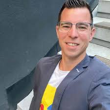 Ebony Lester's Instagram, Twitter & Facebook