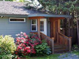 Campbell river, british columbia, canada situated on beautiful mcivor lake, forbes landing is a *private* peninsula of lakefront with boat moorage and a sandy beach. Seaside Cottage Campbell River Bc