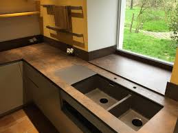 Le plan de travail doit s'harmoniser à la fois avec les façades (en jouant le mariage des couleurs ou à l'inverse sur les contrastes) mais. Nos Realisations Coubert Savigny Le Temple Melun Alpha Marbre